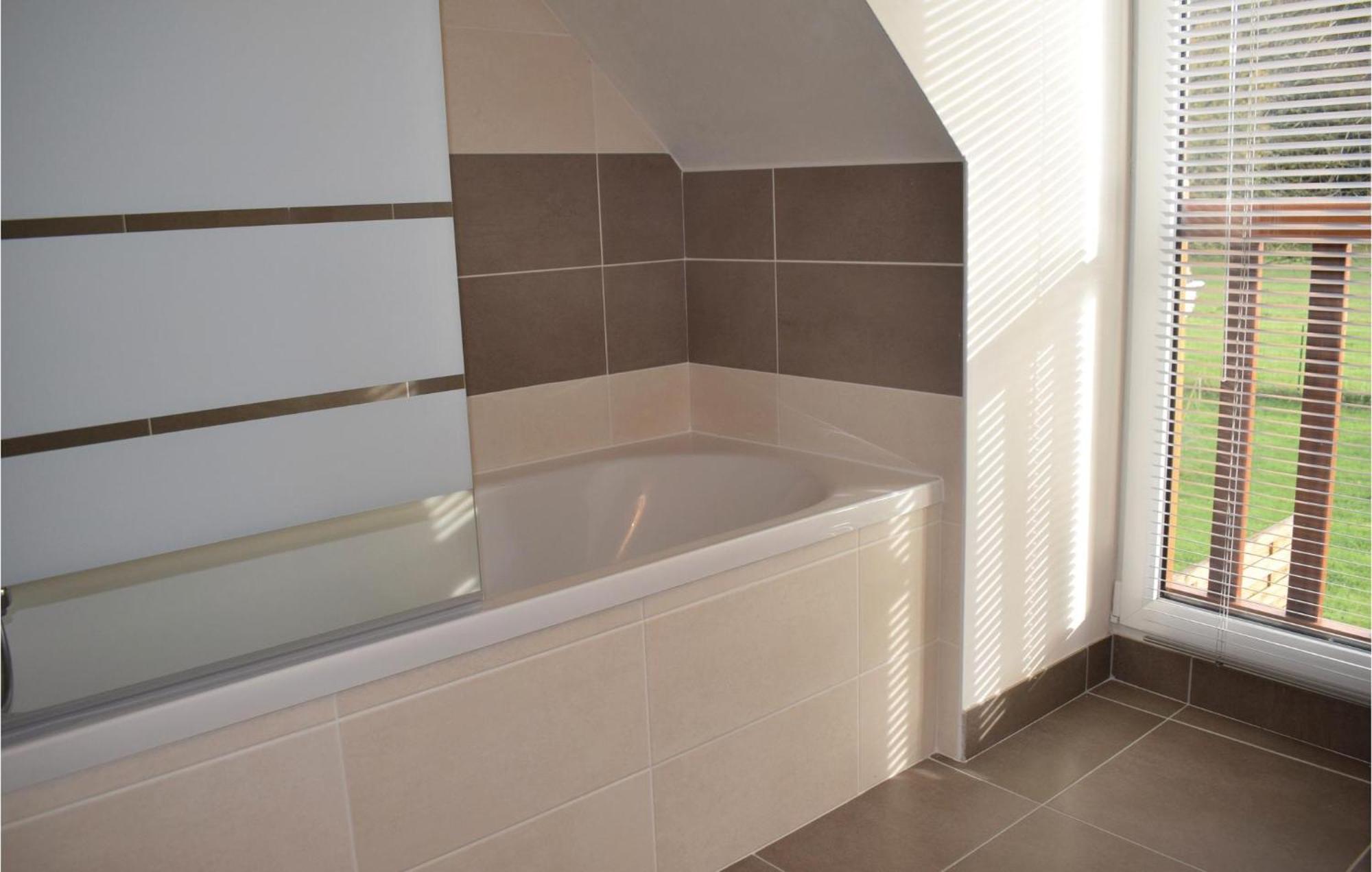 Gorgeous Home In Saint Alban With Kitchen المظهر الخارجي الصورة